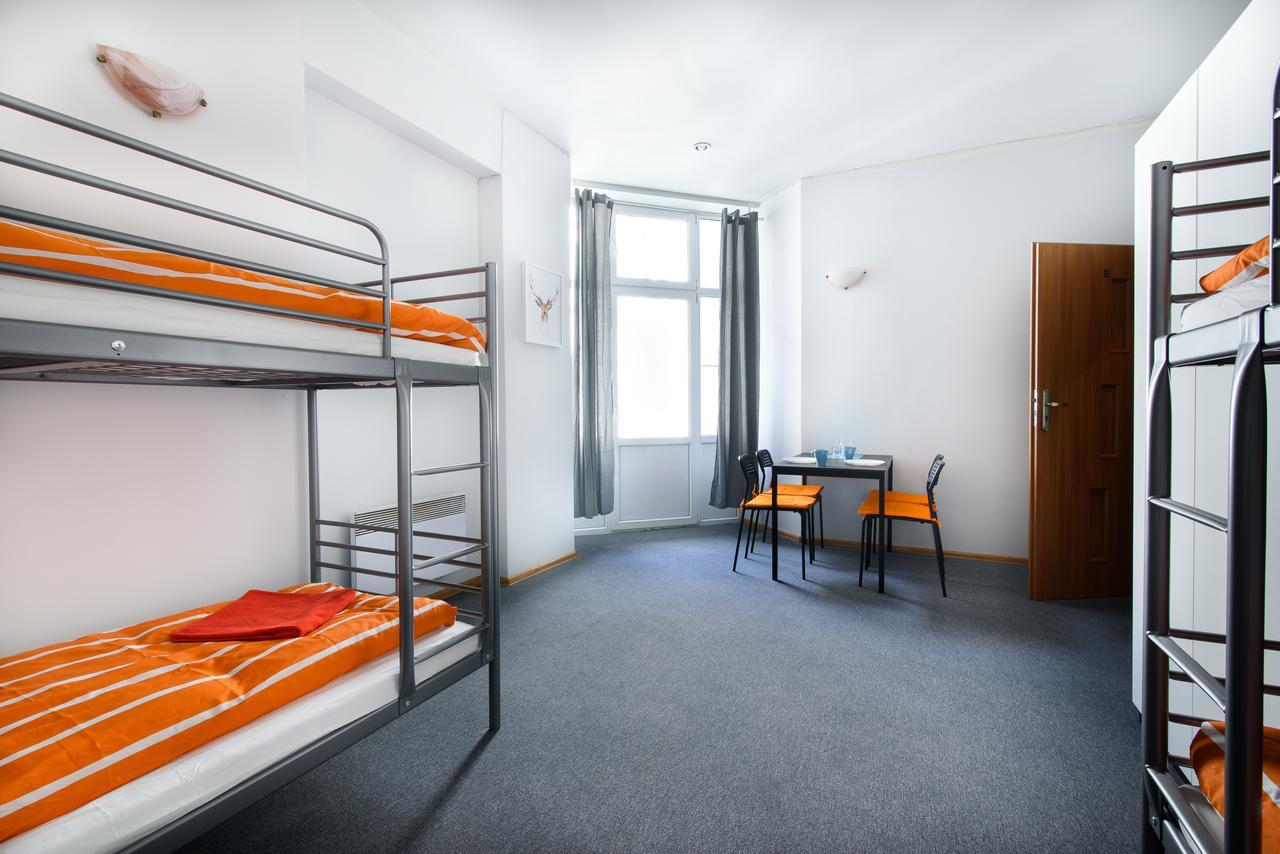 Constitution Square Rooms وارسو المظهر الخارجي الصورة
