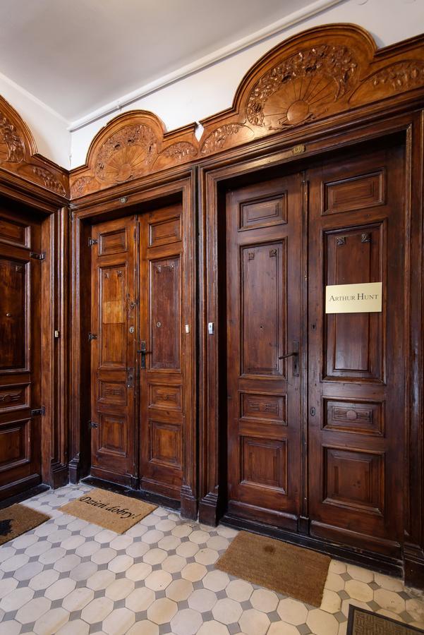 Constitution Square Rooms وارسو المظهر الخارجي الصورة