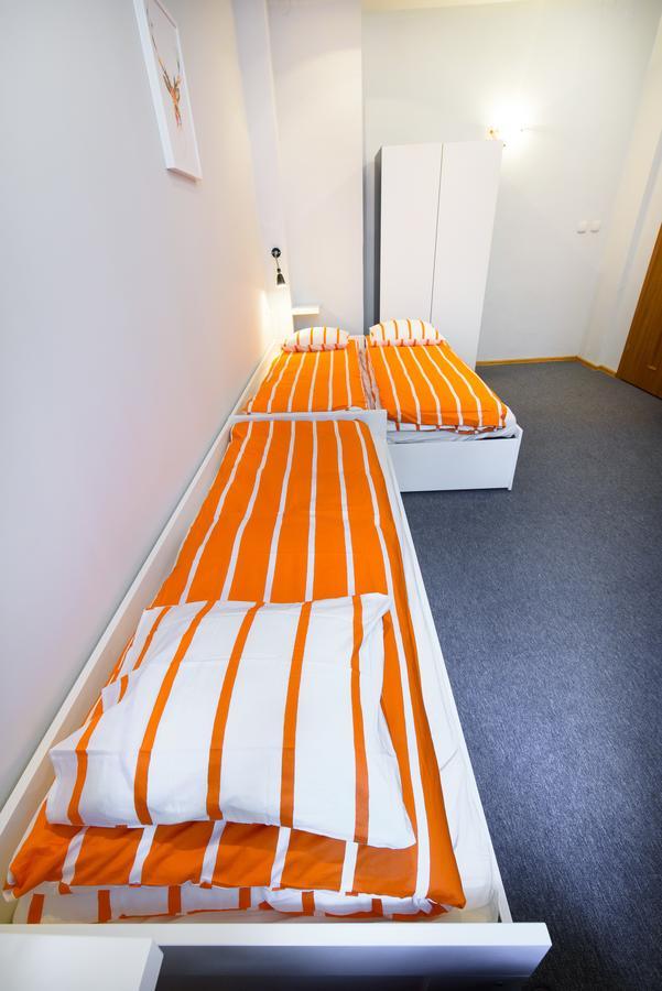 Constitution Square Rooms وارسو المظهر الخارجي الصورة