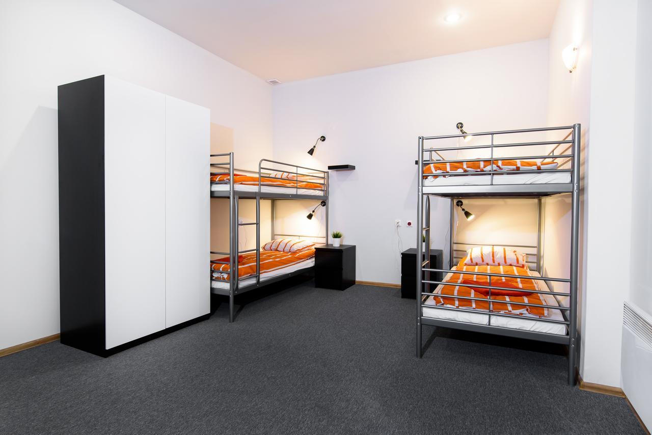 Constitution Square Rooms وارسو المظهر الخارجي الصورة