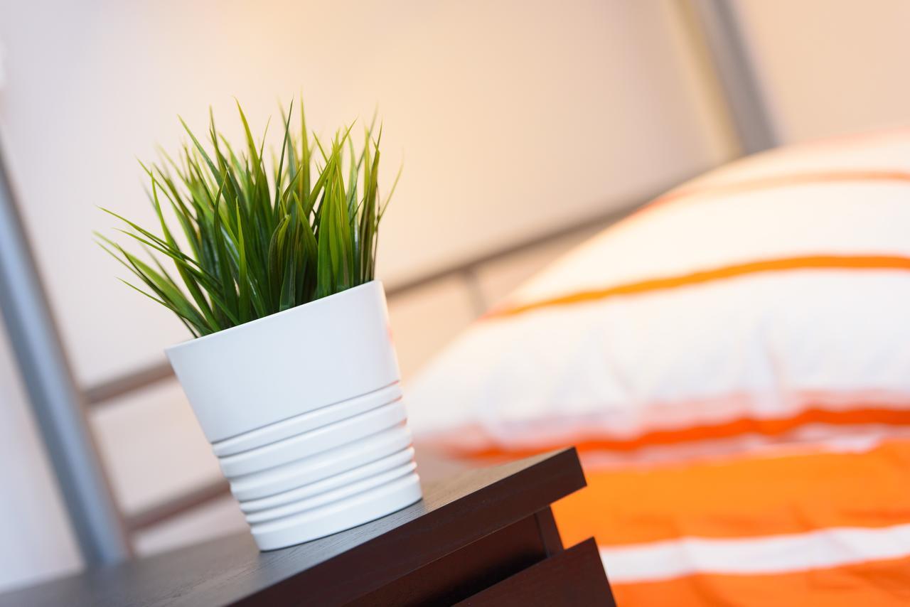 Constitution Square Rooms وارسو المظهر الخارجي الصورة